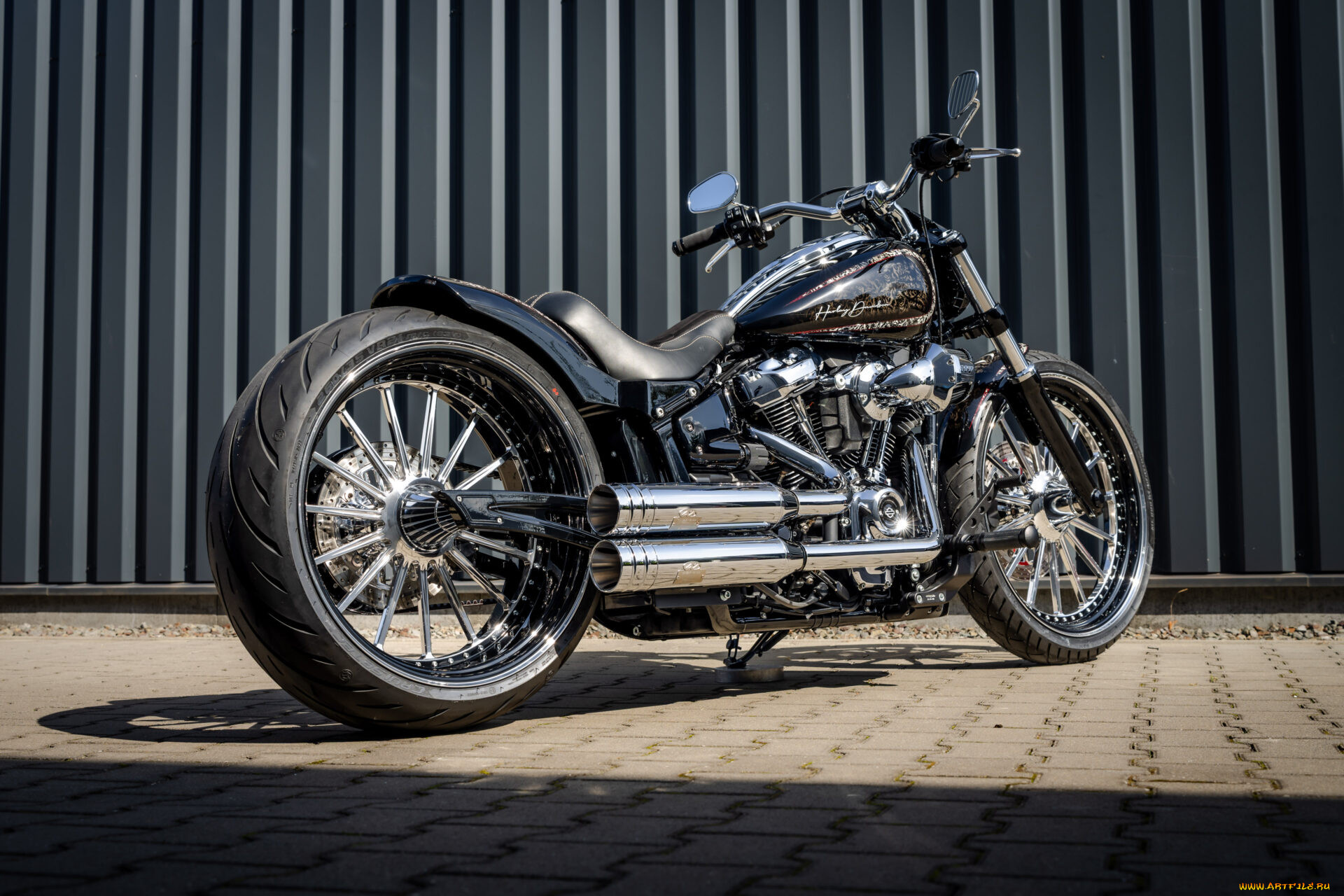 , harley-davidson, softail, breakout, customized, custombikes, crossout